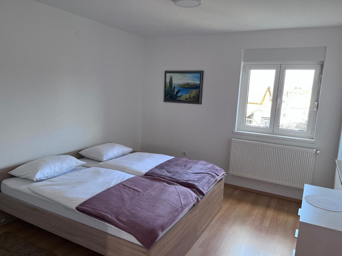Apartman Magnolia Petrovina Turopoljska Exterior foto